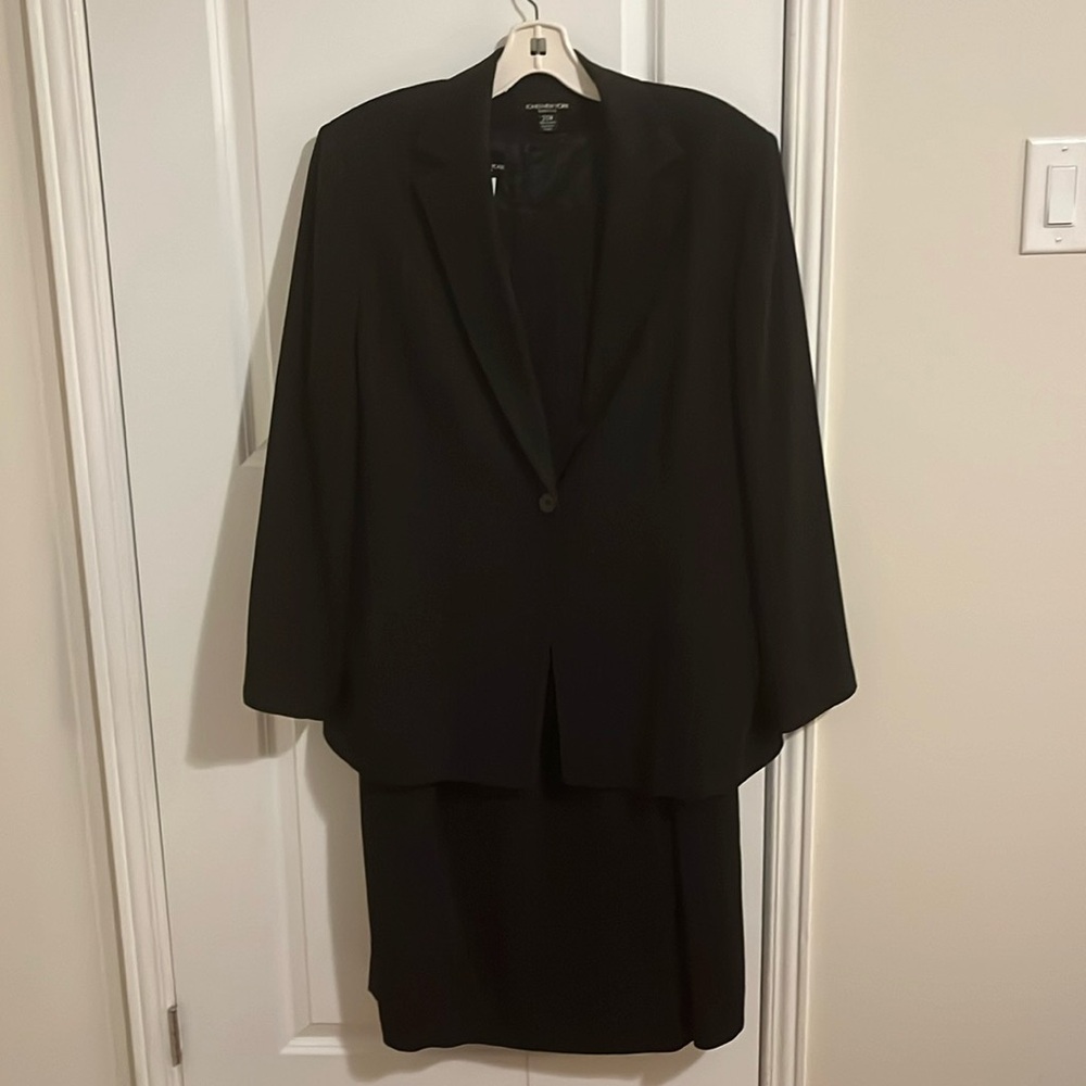 Plus size dress and blazer set